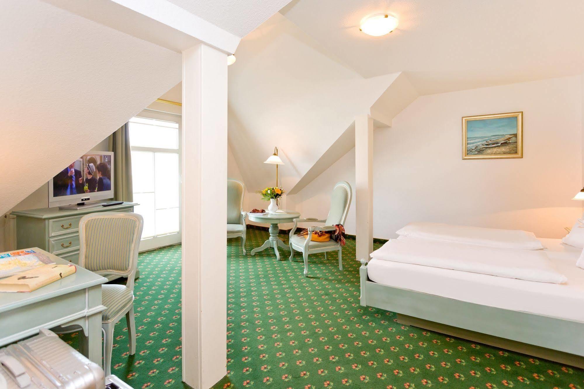 Hotel Villa Neander Binz Zewnętrze zdjęcie