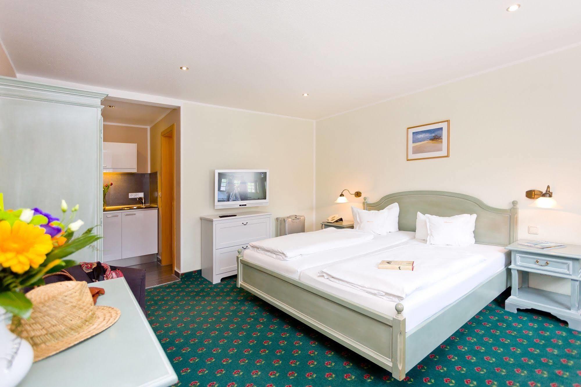 Hotel Villa Neander Binz Zewnętrze zdjęcie
